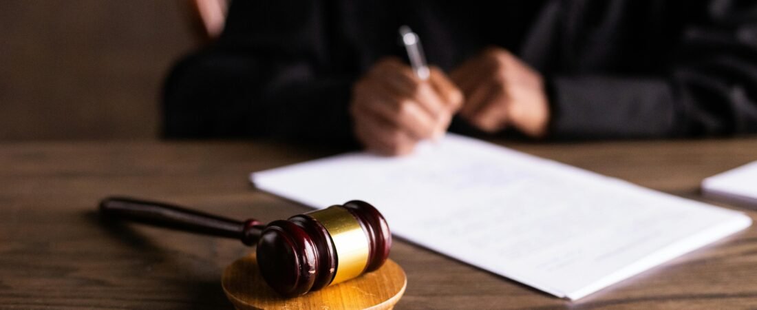 Actualización en Trámites Migratorios: Nuevos Requisitos para Residencias 2025